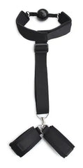 Collar mordaza con esposas (1pz)
